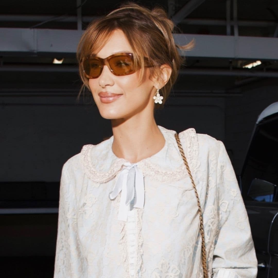  Fashion Girls Know This Boho Shirt Trend Can Romanticize Even the Most Basic Jeans 