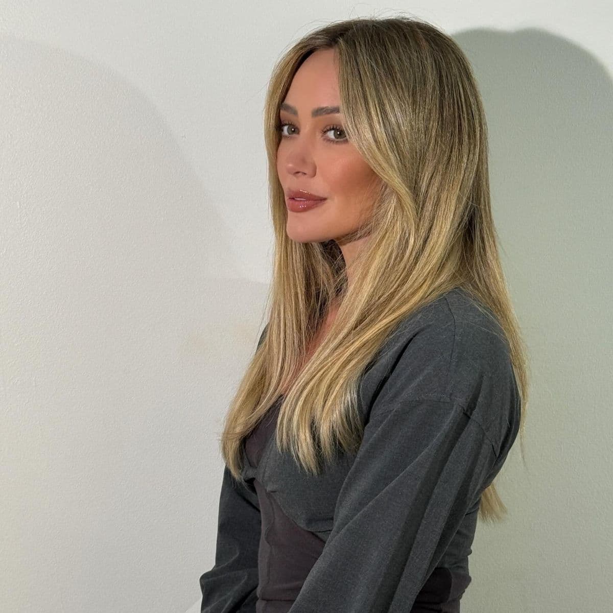  Thanks to Hilary Duff and Her Effortless Waves, I Just Discovered My New Favorite Leave-In Conditioner 